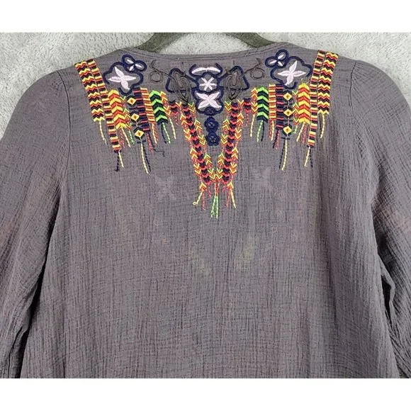 Urban Mangoz Shirt Womens Small Gray Embroidered Beaded Boho Hippie Gypsy Top - Picture 8 of 10